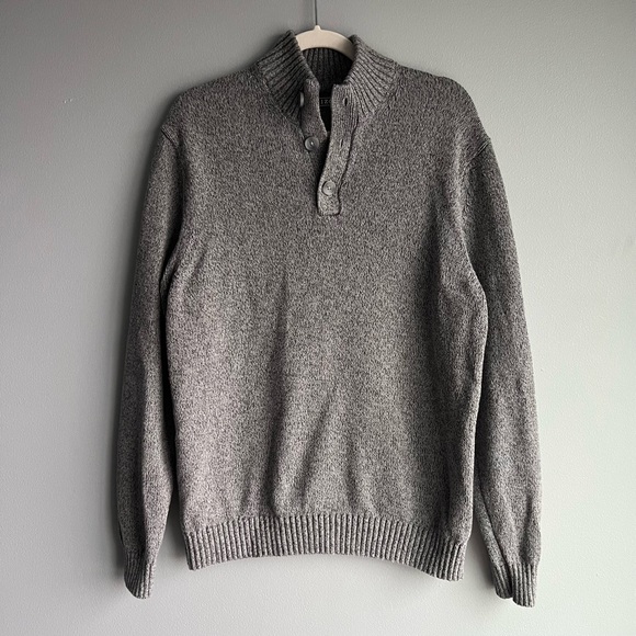Izod Other - Izod Gray Sweater